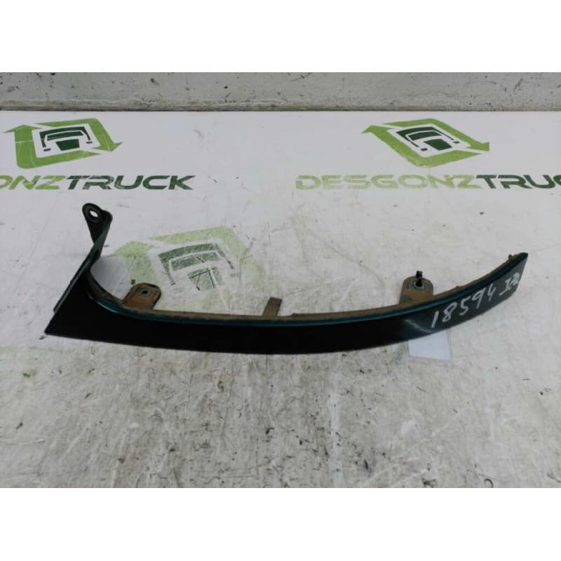 Recambio de molduras delanteras para daewoo lanos cool referencia OEM IAM IZQUIERDA BAJO FARO - Verde
