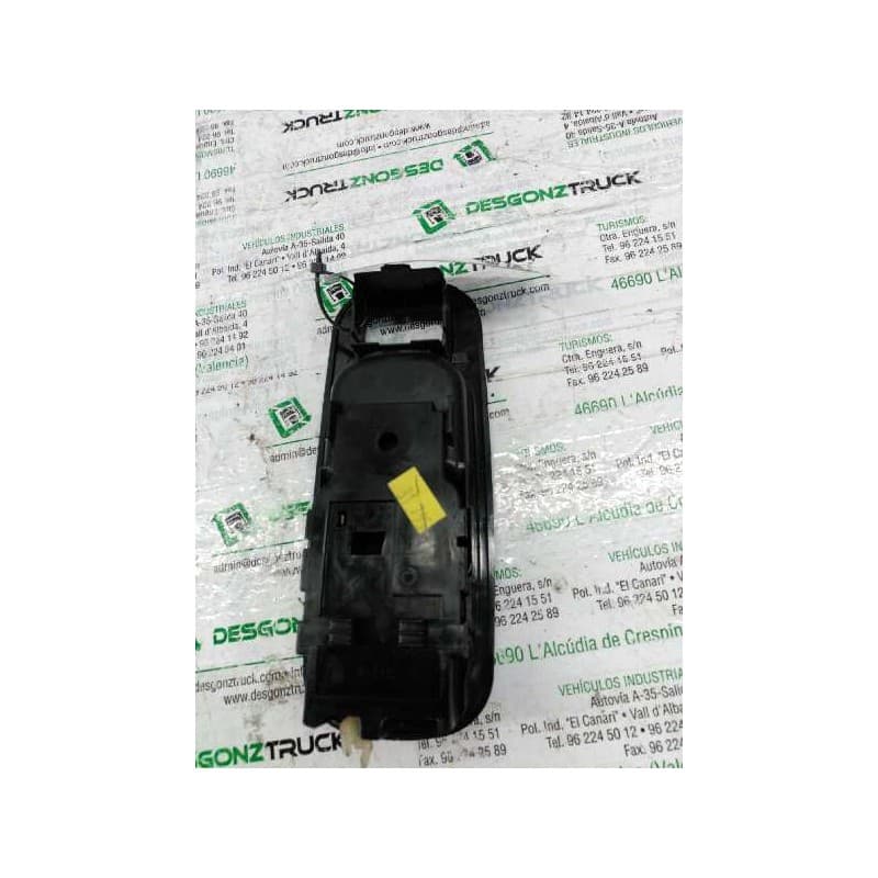 Recambio de maneta interior trasera derecha para nissan primera berl./familiar (p10/w10) gx berlina (a,e) referencia OEM IAM - Blanco