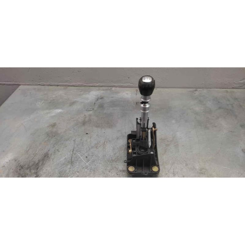 Recambio de palanca cambio para ssangyong actyon 200 xdi referencia OEM IAM 5 MARCHAS