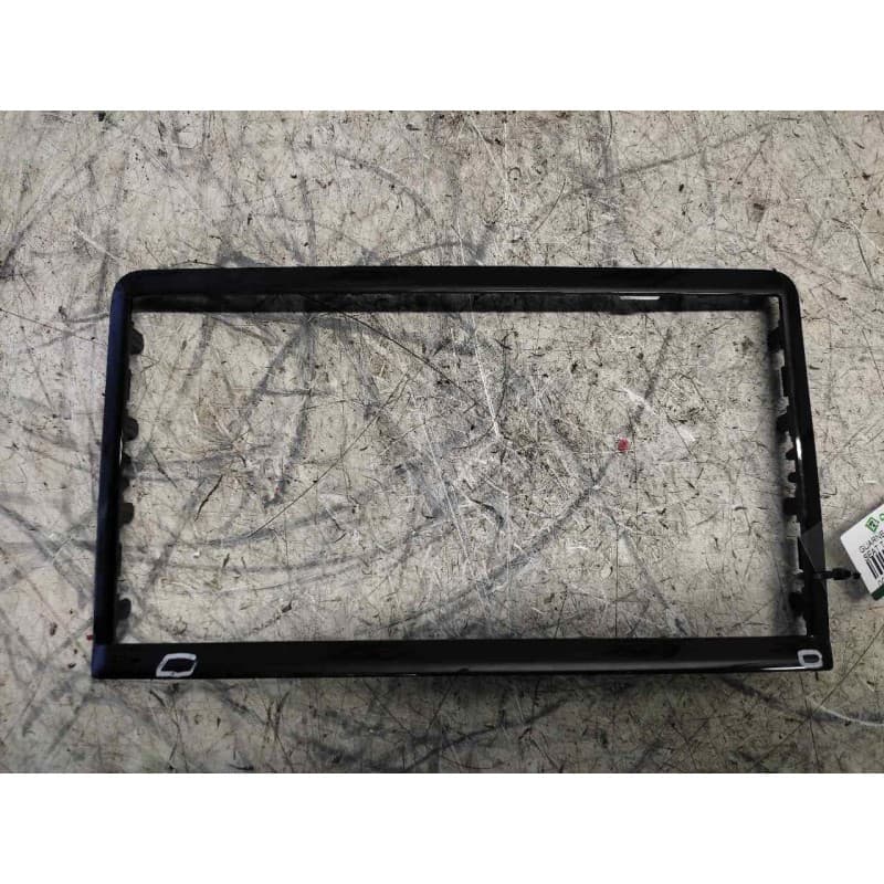 Recambio de guarnecido radio para seat tarraco (kn2) 2.0 tdi referencia OEM IAM 5FJ858069