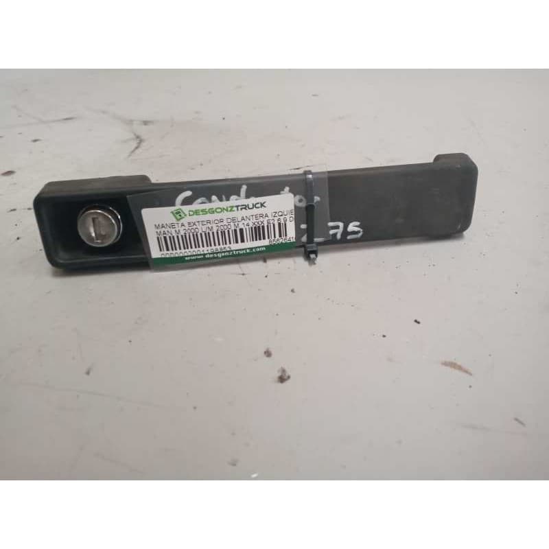 Recambio de maneta exterior delantera izquierda para man m 2000 l/m 2000 m 14.264 e2 6.9 diesel referencia OEM IAM 85626416001 - Blanco