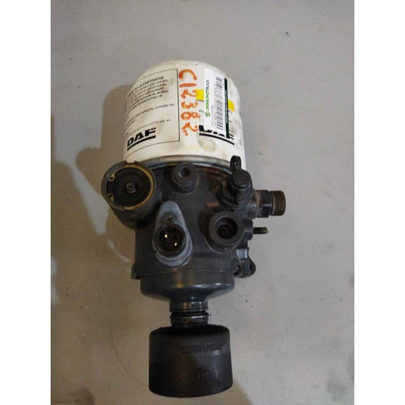 Recambio de valvula aire para daf serie lf55 desde 06 referencia OEM IAM LA8116 II38620FM5 VALVULA SECADORA