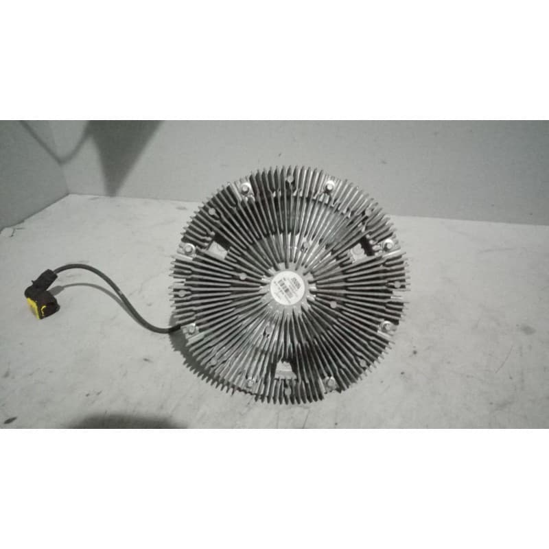 Recambio de ventilador viscoso motor para renault serie t 12.8 diesel referencia OEM IAM 21990513 7421990513 - Blanco