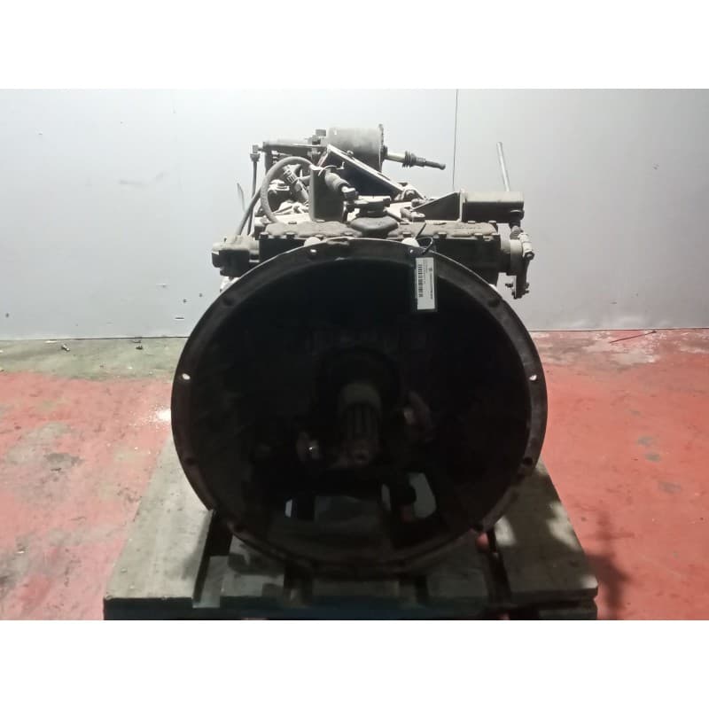 Recambio de caja cambios para irisbus eurorider c-43 referencia OEM IAM 8S180 5006305615 - Blanco