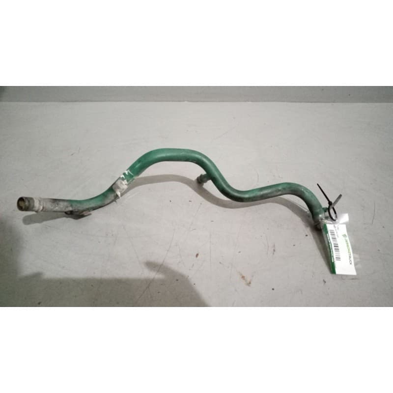 Recambio de tubo para volvo fm 460 12.8 diesel referencia OEM IAM 21929946 - Blanco