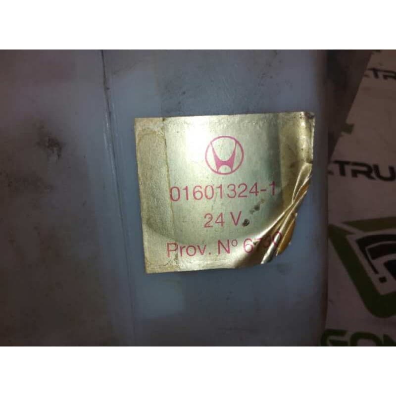 Recambio de deposito limpia para nissan trucks m 140.17 referencia OEM IAM 016013241 6730 - Amarillo