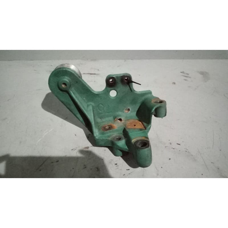Recambio de soporte para volvo fm 460 12.8 diesel referencia OEM IAM 21752075 SOPORTE TENSOR CORREA - Blanco