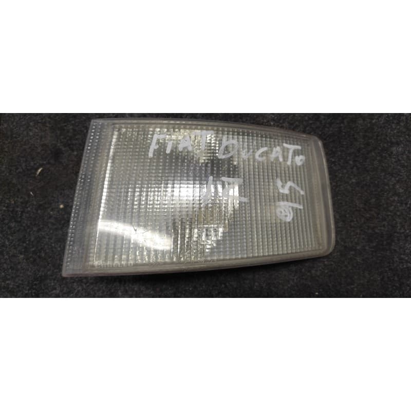 Recambio de piloto delantero izquierdo para fiat ducato combi (desde 03.94) 1.9 d batalla 2850 mm referencia OEM IAM 35710747