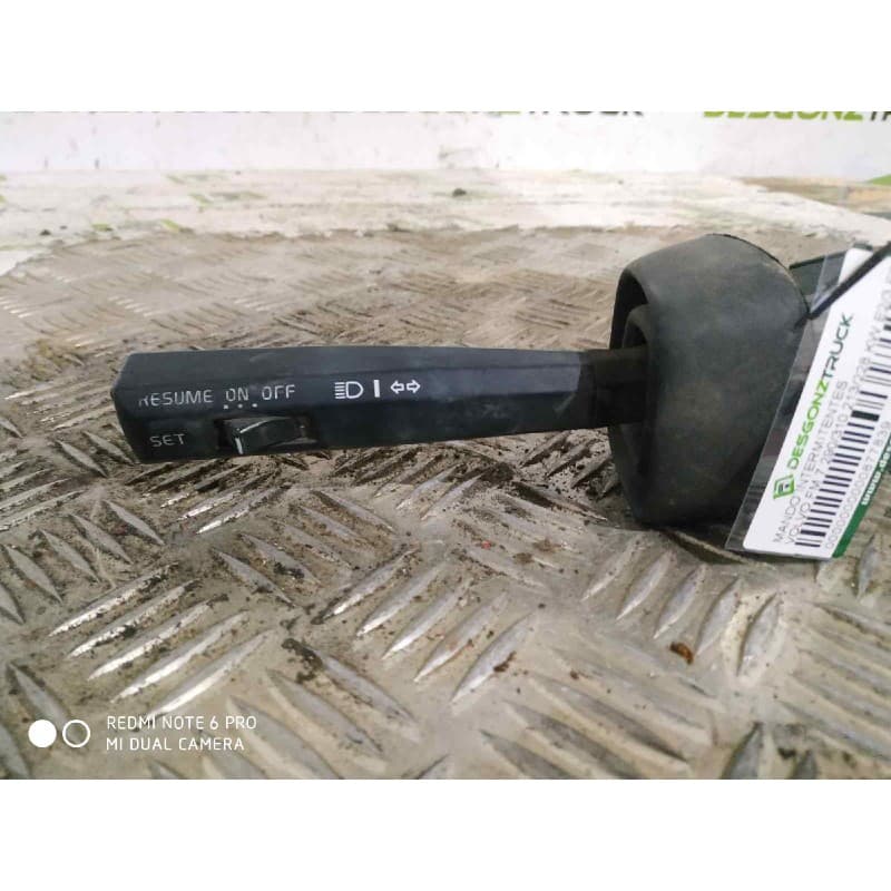 Recambio de mando intermitentes para volvo fm 7 290/310 213/228 kw e2/3 fg 4900 18 to (4x2) largo (lh1 o l2h1) referencia OEM I - Blanco