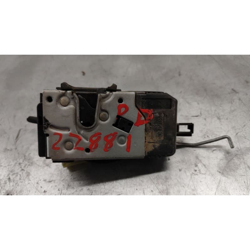 Recambio de cerradura puerta delantera derecha para opel vectra c berlina club referencia OEM IAM 24447341 - Gris