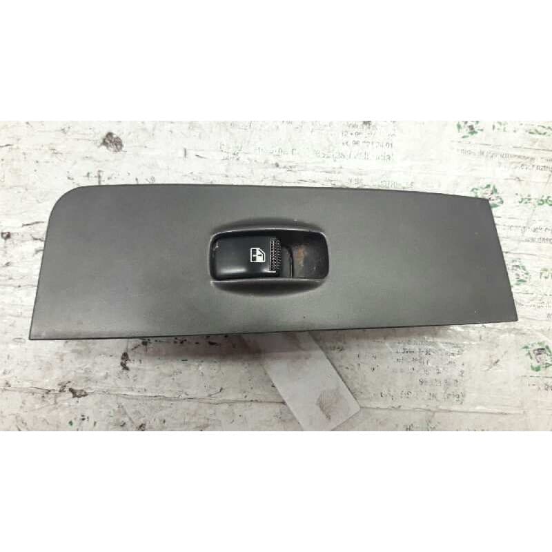 Recambio de mando elevalunas delantero derecho para hyundai matrix (fc) 1.6 gls edition-plus referencia OEM IAM 9358017000