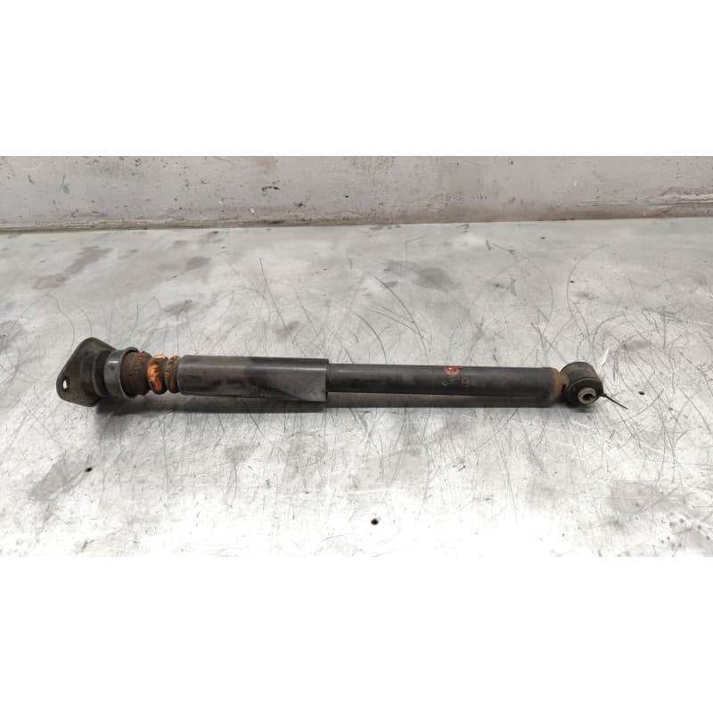 Recambio de amortiguador trasero derecho para hyundai accent (mc) gl referencia OEM IAM 553101E200 - Blanco
