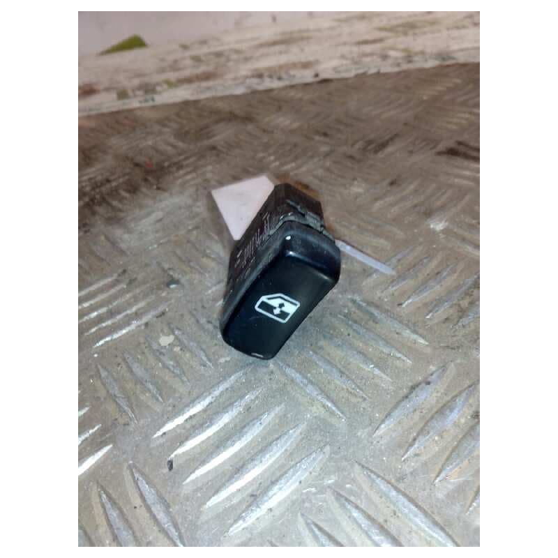 Recambio de mando elevalunas delantero izquierdo para scania serie p/g/r (l-clase) fsa r620 (4x2) largo cr 19 a referencia OEM I - Blanco