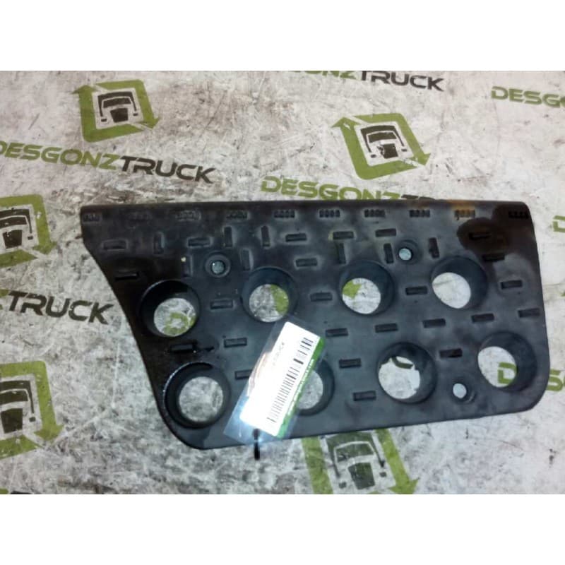 Recambio de huella peldaño para nissan cabstar e cabina simple cabina individual referencia OEM IAM 76151F3900 PARTE IZQUIERDA - Blanco