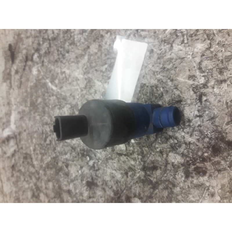 Recambio de bomba limpia para renault clio iii 20 aniversario referencia OEM IAM 9641553880 9641553980 2 PINS - Negro