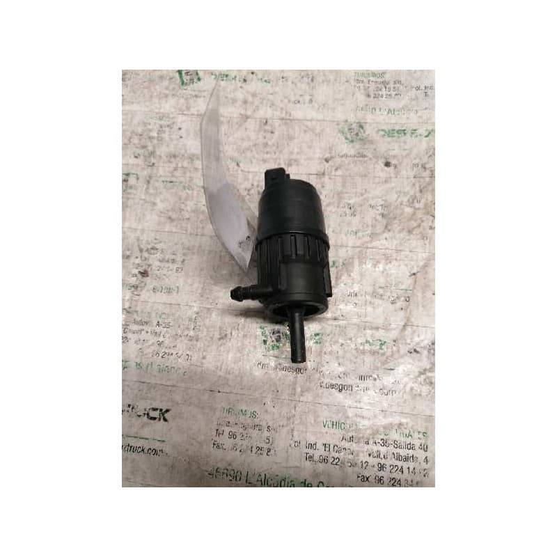 Recambio de bomba limpia para fiat fiorino referencia OEM IAM D28324718 2 PINS - Blanco
