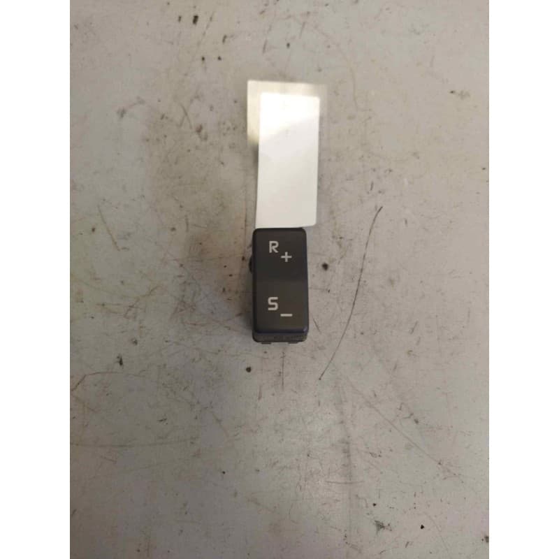 Recambio de interruptor para renault premium lander 10.8 diesel referencia OEM IAM 7420851305 - Verde