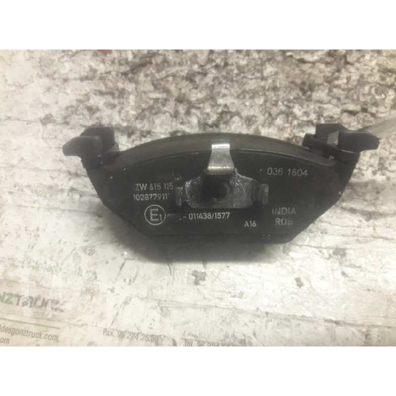 Recambio de pastillas de freno delanteras para seat leon (1p1) comfort limited referencia OEM IAM 90R0114381577 IZQUIERDA - Negro