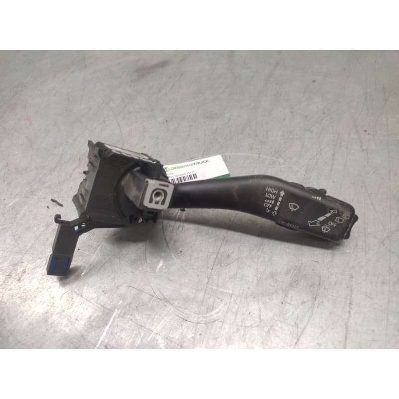 Recambio de mando limpia para volkswagen touran (1t2) advance referencia OEM IAM - Negro