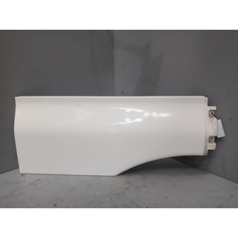 Recambio de moldura trasera cabina para man tgx 18.440 12.4 diesel referencia OEM IAM 81615100408 DERECHA