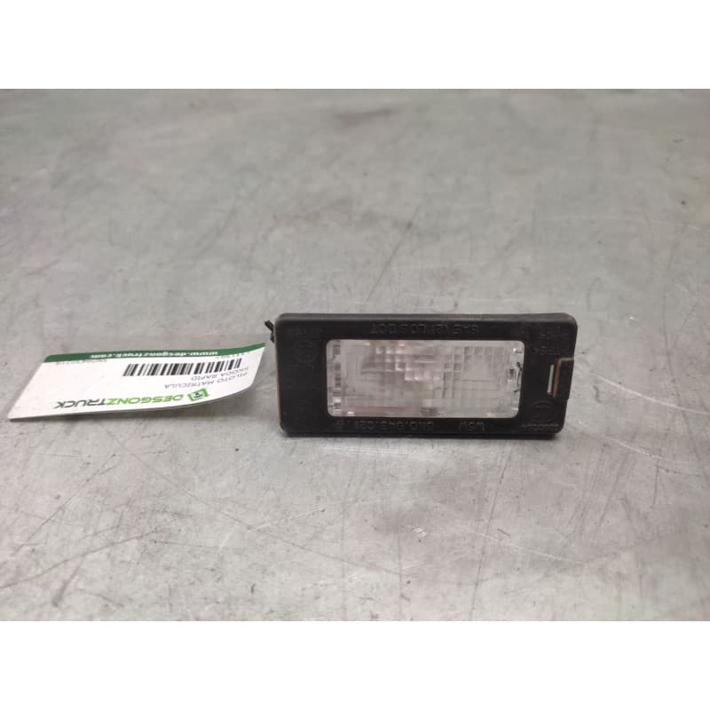 Recambio de piloto matricula para skoda rapid ambition referencia OEM IAM 5N0943021B 2 PINS - Blanco