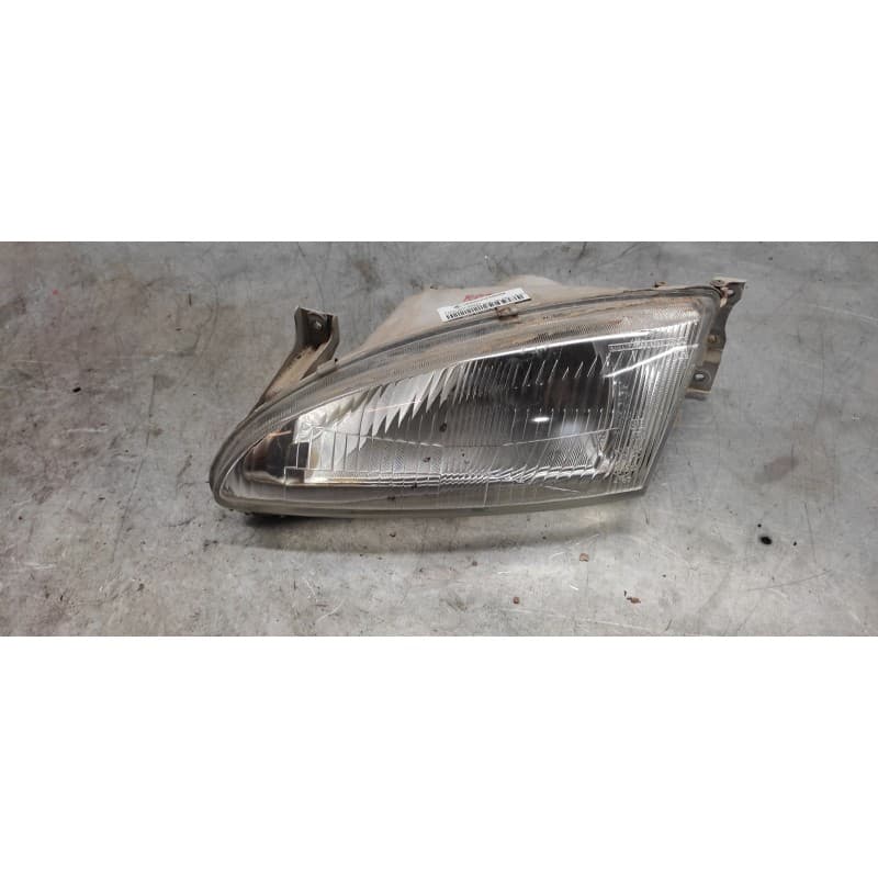 Recambio de faro izquierdo para hyundai lantra berlina (rd) 1.6 gls referencia OEM IAM - Blanco