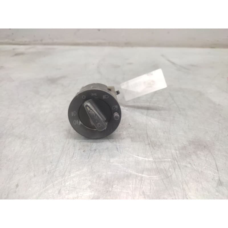 Recambio de mando luces para skoda octavia i (1u2) 1.9 tdi referencia OEM IAM 3B0941531A - Verde