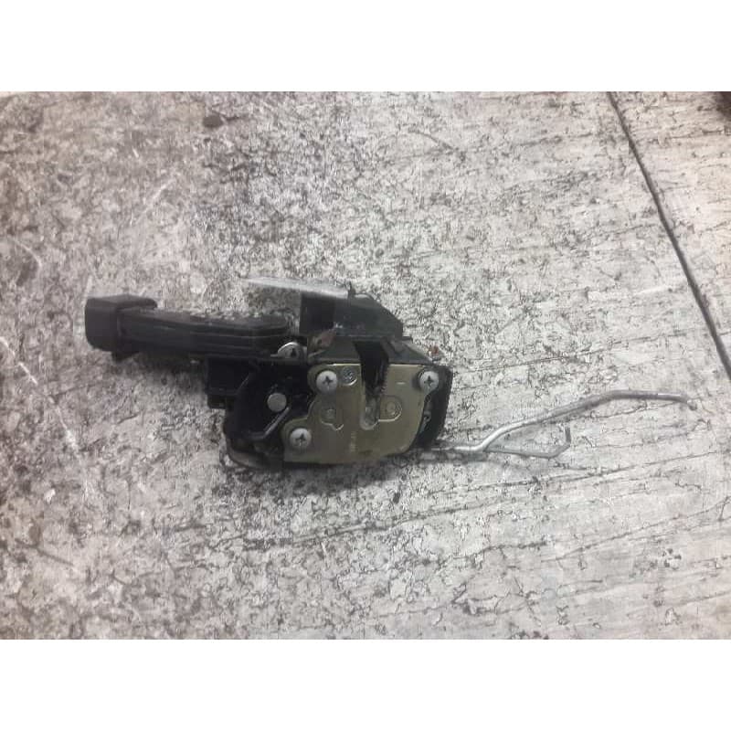 Recambio de cerradura puerta delantera derecha para toyota corolla (e11) 1.6 linea luna (5-ptas.) referencia OEM IAM 4 PINS