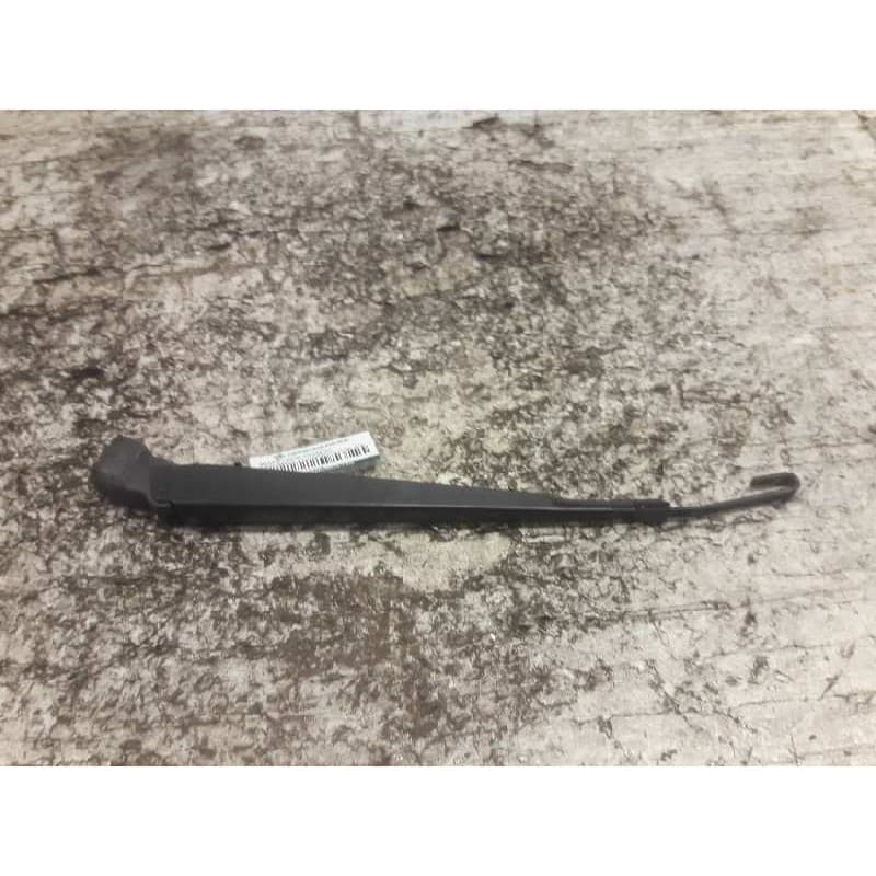 Recambio de brazo limpia trasero para bmw serie 3 compacto (e36) 316i referencia OEM IAM - Negro