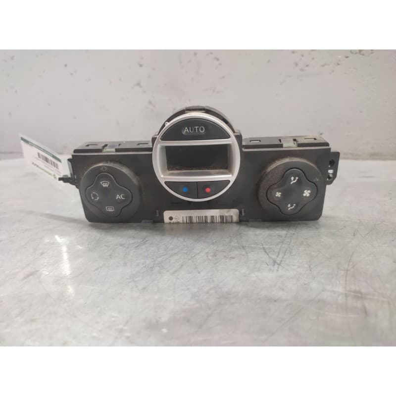 Recambio de mando climatizador para renault clio iii grandtour (kr0/1_) 1.5 dci (kr0f) referencia OEM IAM 8200296683 - Negro