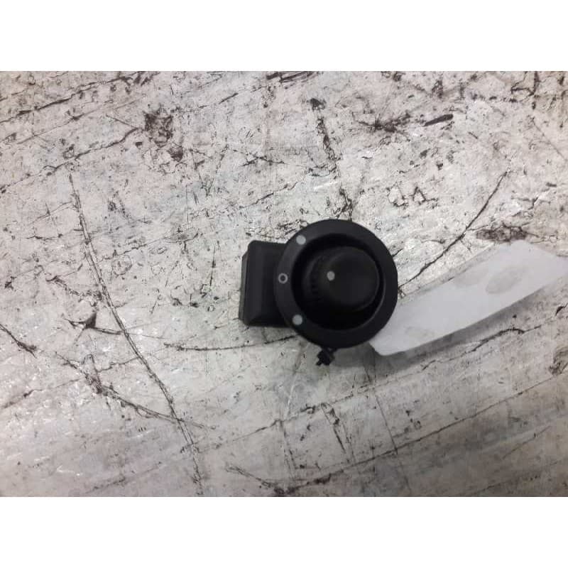 Recambio de mando retrovisor para renault megane ii classic berlina confort authentique referencia OEM IAM 8200002442A - Negro