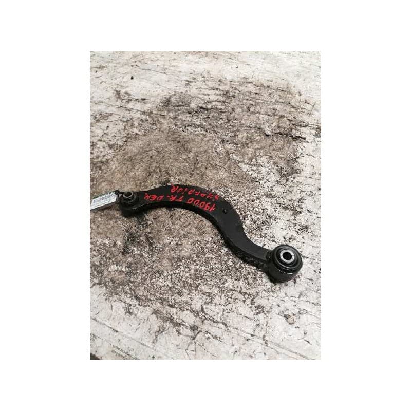 Recambio de brazo suspension superior trasero derecho para toyota auris live referencia OEM IAM - Blanco