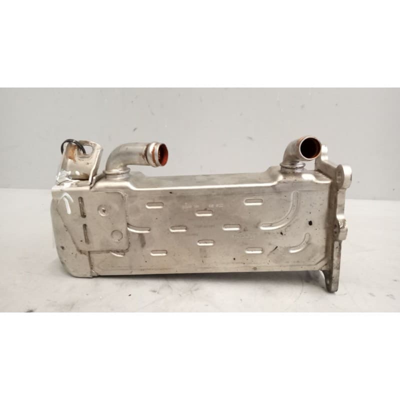 Recambio de enfriador egr para riocar march 07 referencia OEM IAM A6511400075 - Blanco