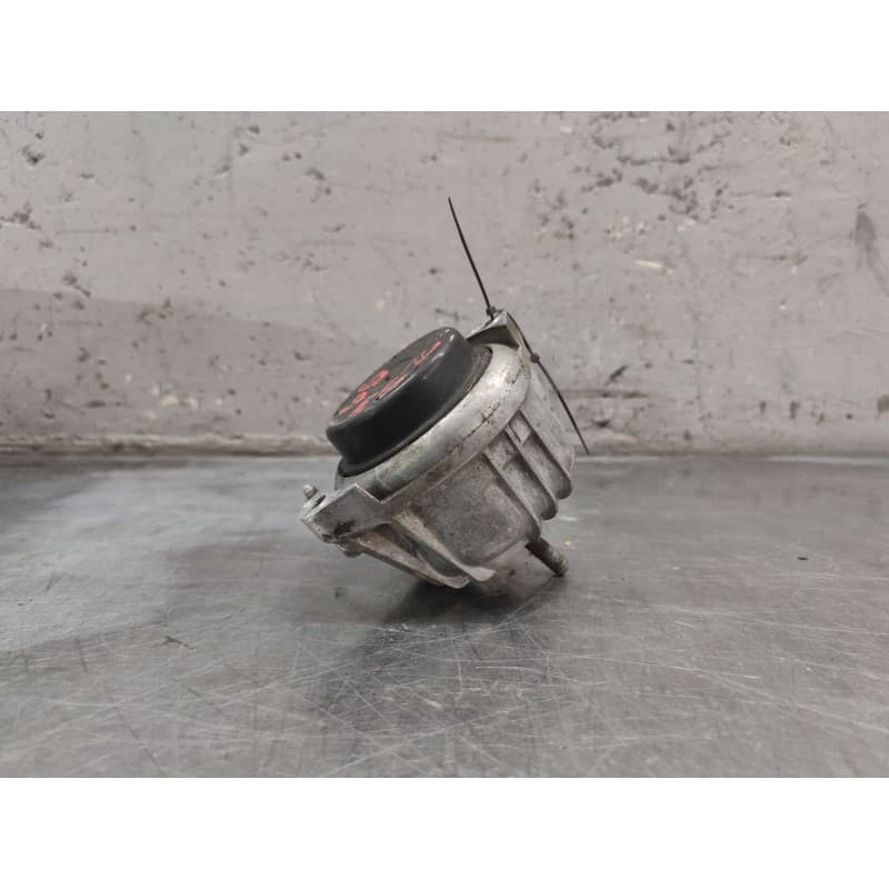 Recambio de soporte motor derecho para bmw 1 (e81) 118 d referencia OEM IAM 13981112 - Negro
