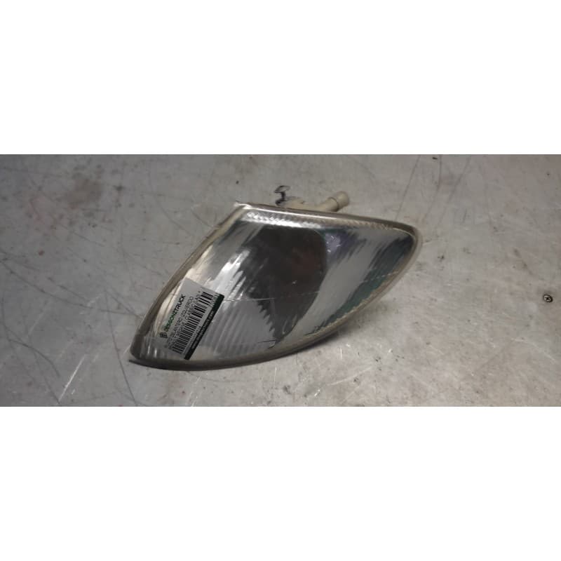 Recambio de piloto delantero izquierdo para renault megane i classic (la0) referencia OEM IAM 7700831466