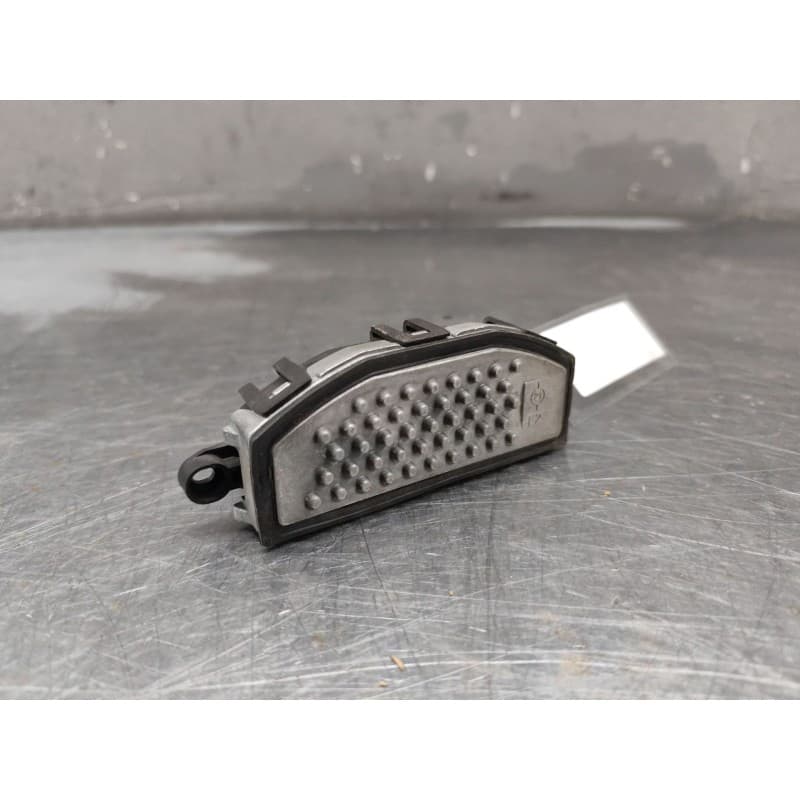 Recambio de resistencia calefaccion para mercedes-benz gla (h247) gla 200 d (247.712) referencia OEM IAM A2479061901 - Blanco