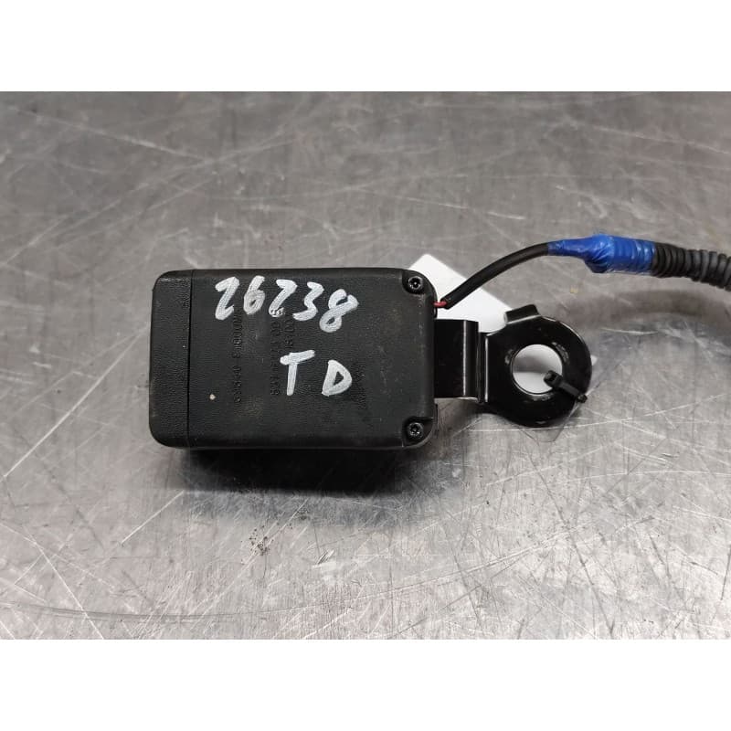 Recambio de enganche cinturon trasero derecho para kia sportage iv (ql, qle) 1.7 crdi referencia OEM IAM 631622300B - Blanco