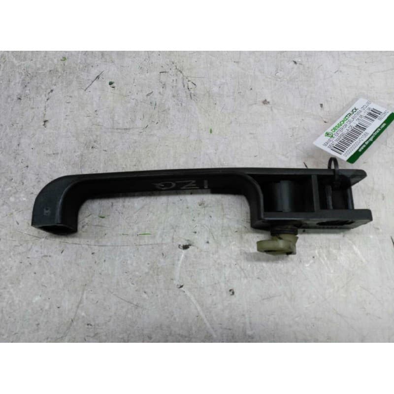 Recambio de maneta exterior delantera izquierda para seat marbella ce referencia OEM IAM SE028521601A - Blanco