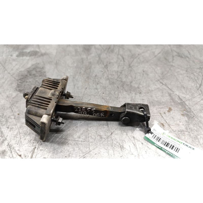 Recambio de bisagra trasera derecha para toyota avensis berlina (t25) 2.0 d4-d executive berlina (5-ptas.) referencia OEM IAM