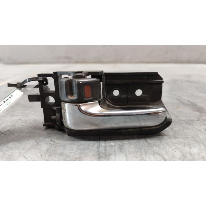 Recambio de maneta interior delantera izquierda para toyota avensis berlina (t25) 2.0 d4-d executive berlina (5-ptas.) referenci
