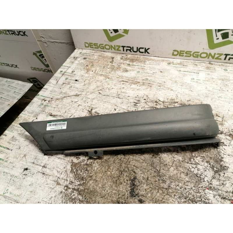 Recambio de molduras traseras para ford transit combi '06 ft 330 mediano referencia OEM IAM YC1529397ADW IZQUIERDA - Blanco