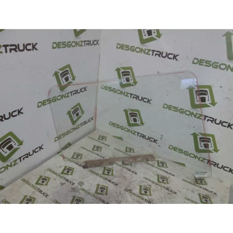 Recambio de luna delantera derecha para nissan trucks l80.09 l80.14 referencia OEM IAM - Rojo