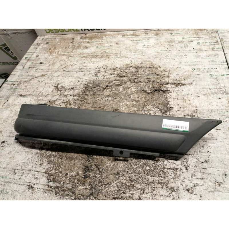 Recambio de molduras traseras para ford transit combi '06 ft 330 mediano referencia OEM IAM YC1529396ADW DERECHA - Blanco