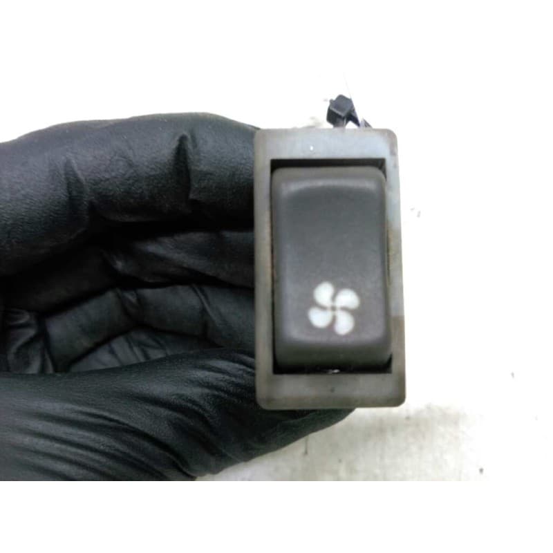 Recambio de interruptor para seat marbella ce referencia OEM IAM - Blanco