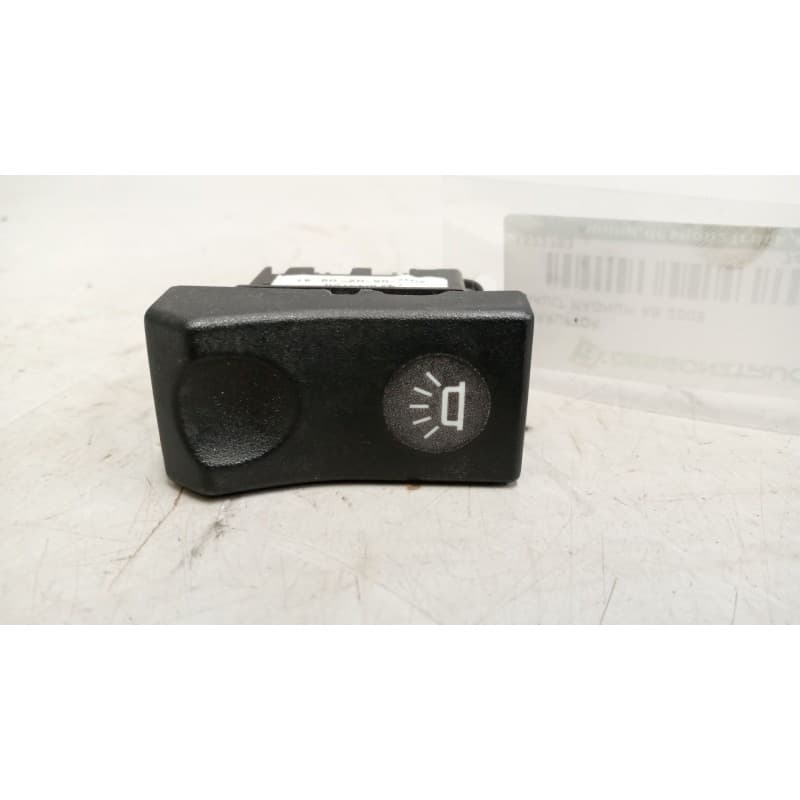 Recambio de interruptor para renault magnum ab 2005 12.8 diesel referencia OEM IAM 7421043756 - Blanco