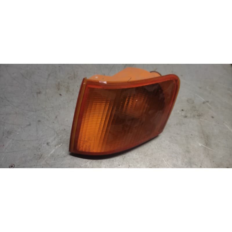 Recambio de piloto delantero izquierdo para ford escort express 1.4 cat referencia OEM IAM