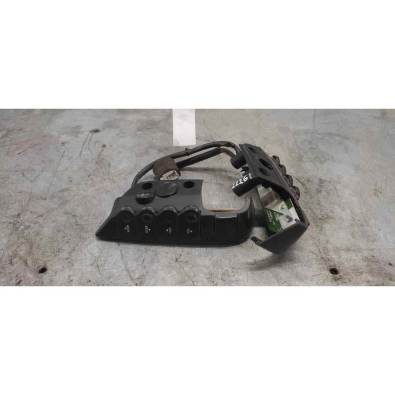 Recambio de mando volante para ssangyong kyron 270 xdi limited 4wd referencia OEM IAM MJ7K100975 9 PINS