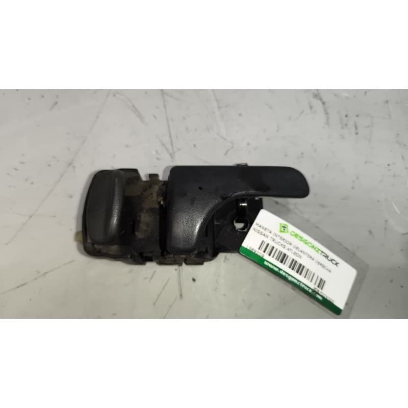 Recambio de maneta interior delantera derecha para nissan trucks atleon tk160.95 referencia OEM IAM 806700X000 8067090J00 - Blanco