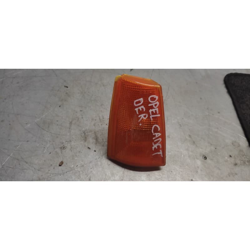 Recambio de piloto delantero derecho para opel kadett e 1.3 referencia OEM IAM