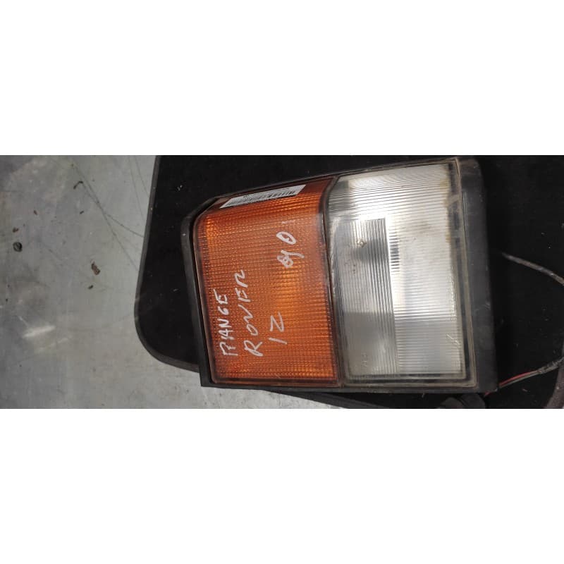 Recambio de piloto delantero izquierdo para land rover defender (ld) td5 110 familiar (90kw) referencia OEM IAM